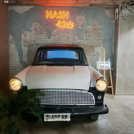 Hash Apartment With Unique Chill Design At Silom Soi 3