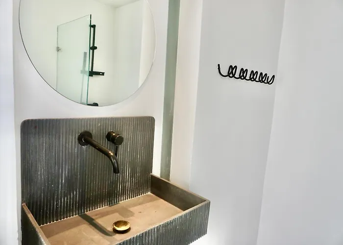 Hash With Unique Chill Design At Silom Soi 3 Appartamento Bangkok