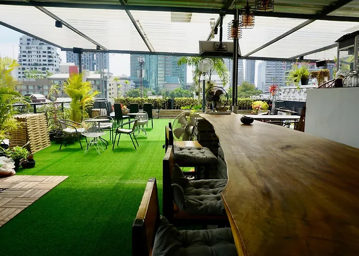 Hash With Unique Chill Design At Silom Soi 3 Appartamento Bangkok